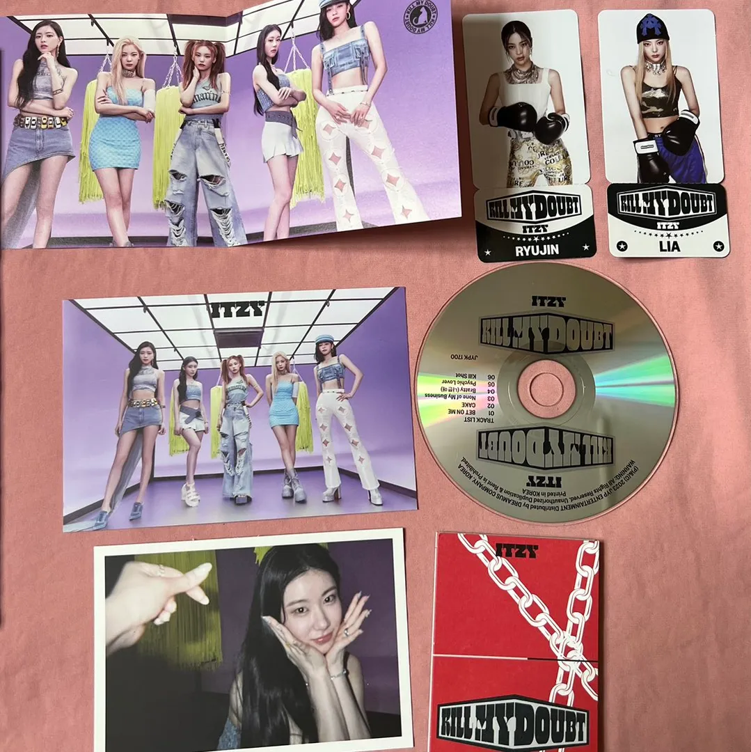 Itzy album kpop