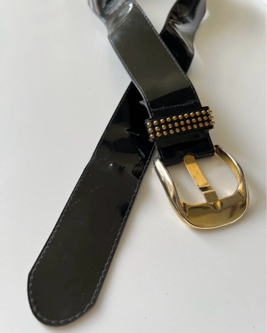 Patent leather belt