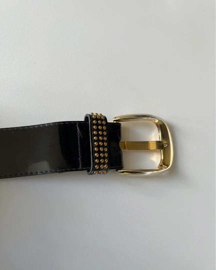 Patent leather belt