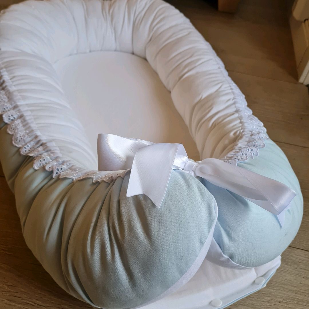 Lyseblått Babynest