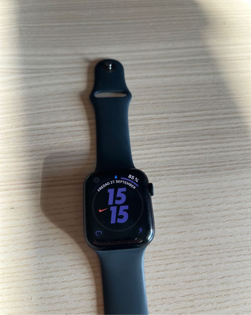 Apple Watch SE 44mm