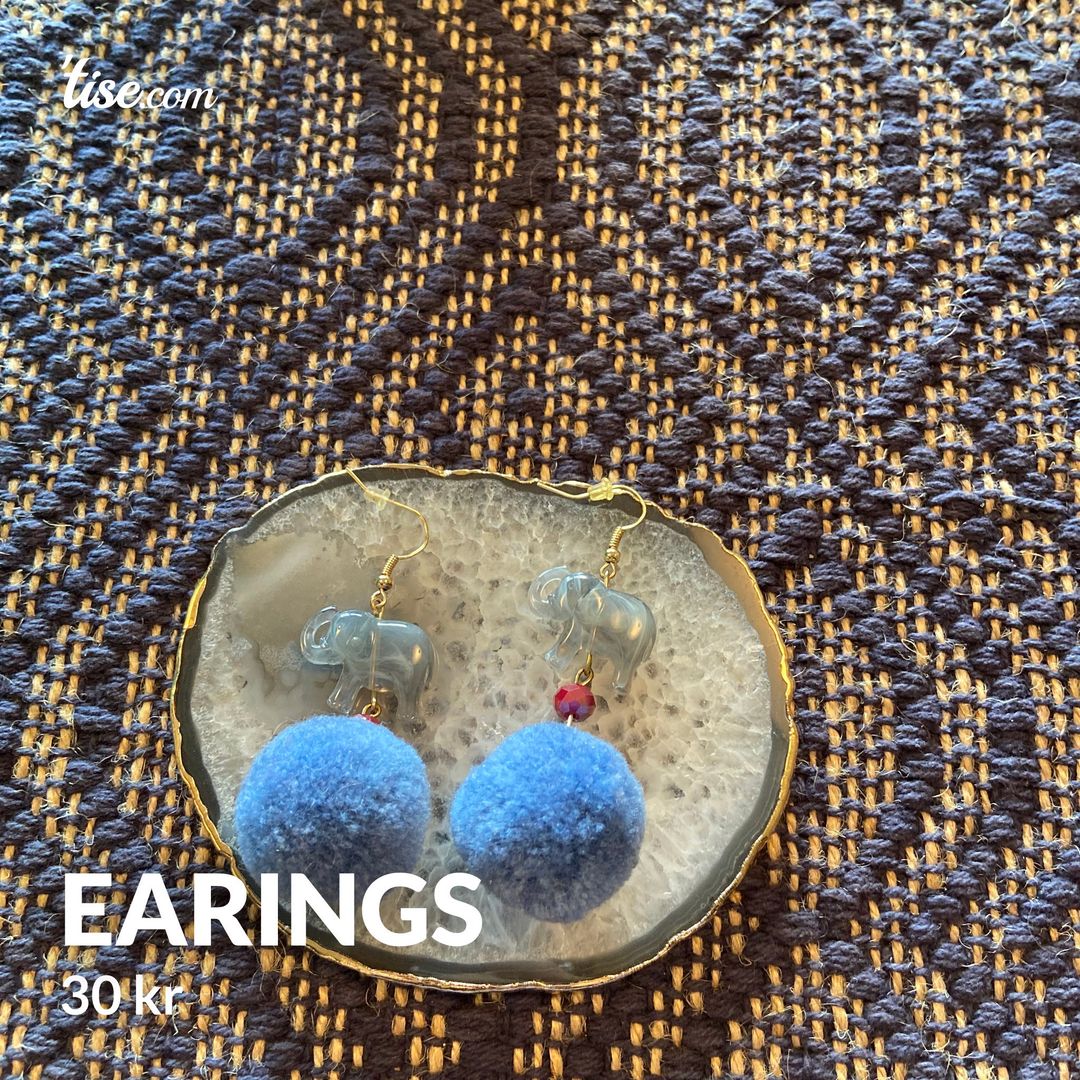 Earings