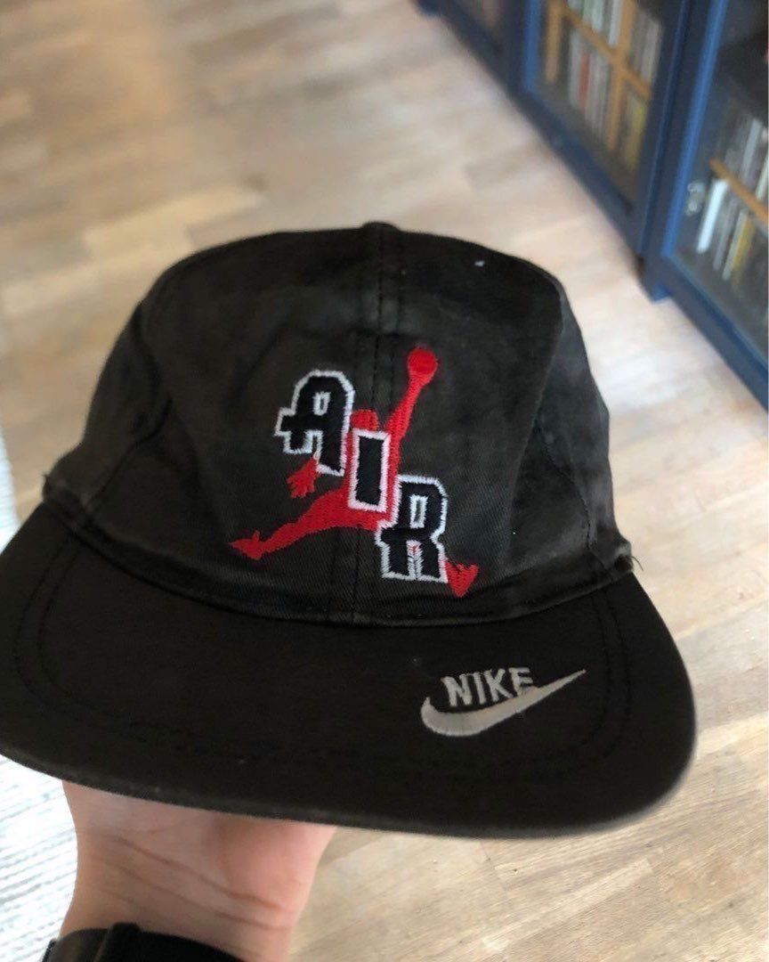 Nike jordan caps