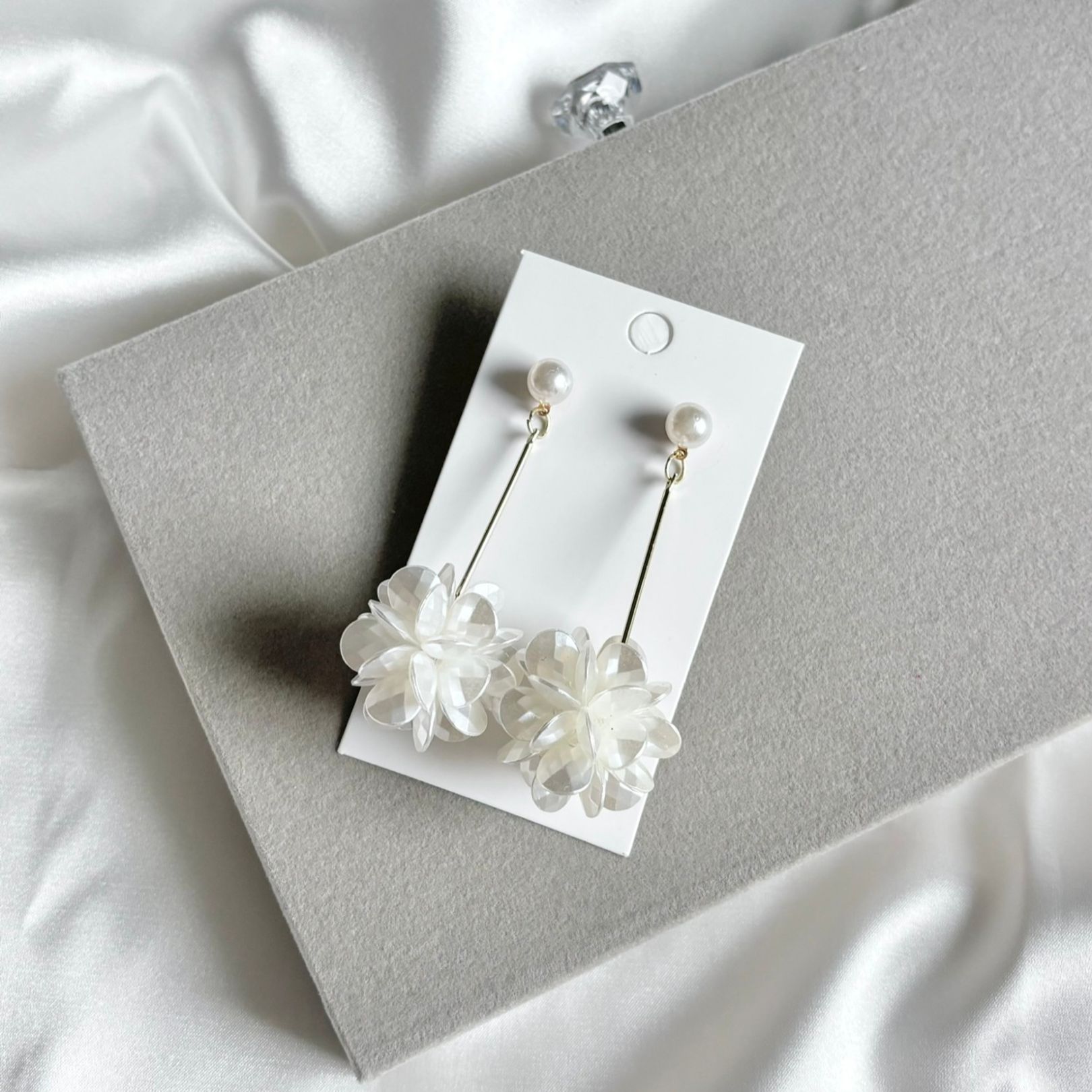 Flower earrings