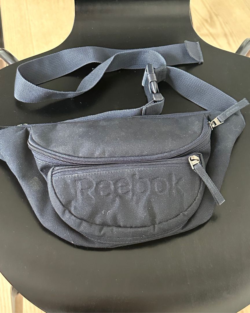 Reebok bæltetaske