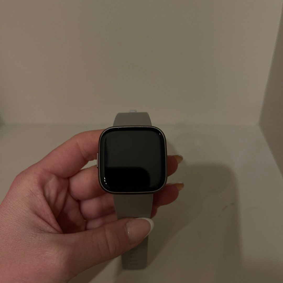 Fitbit versa 2