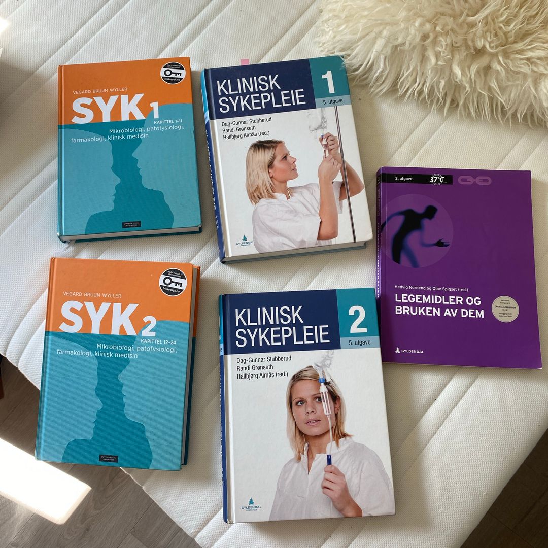 Div bøker sykepleie