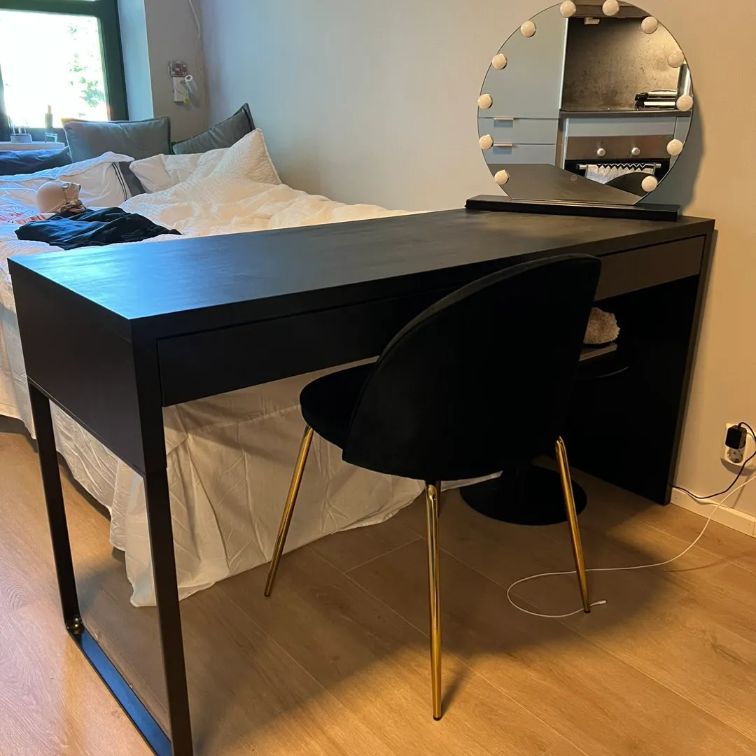 Ikea MICKE