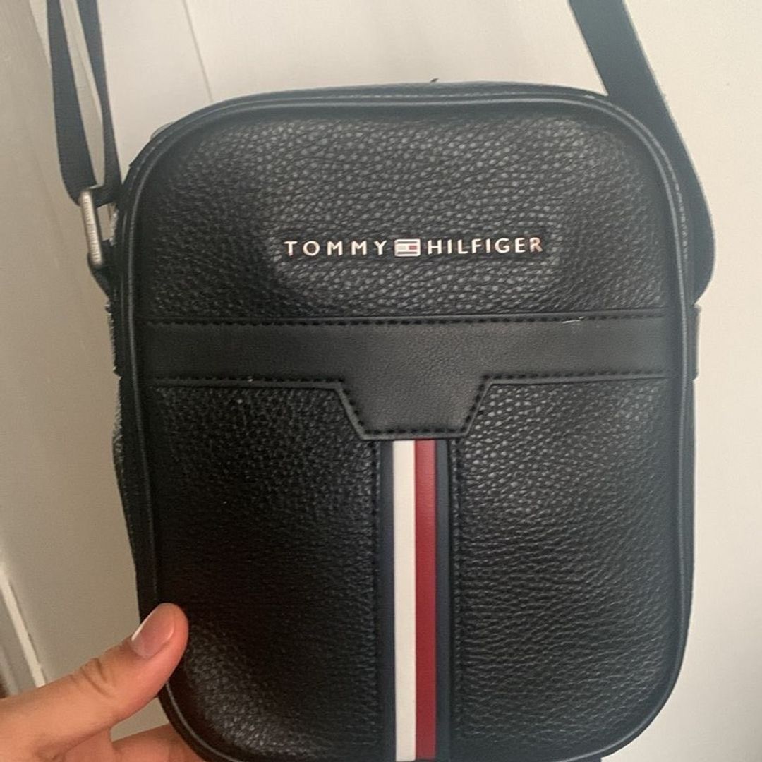 Tommy hilfiger bag