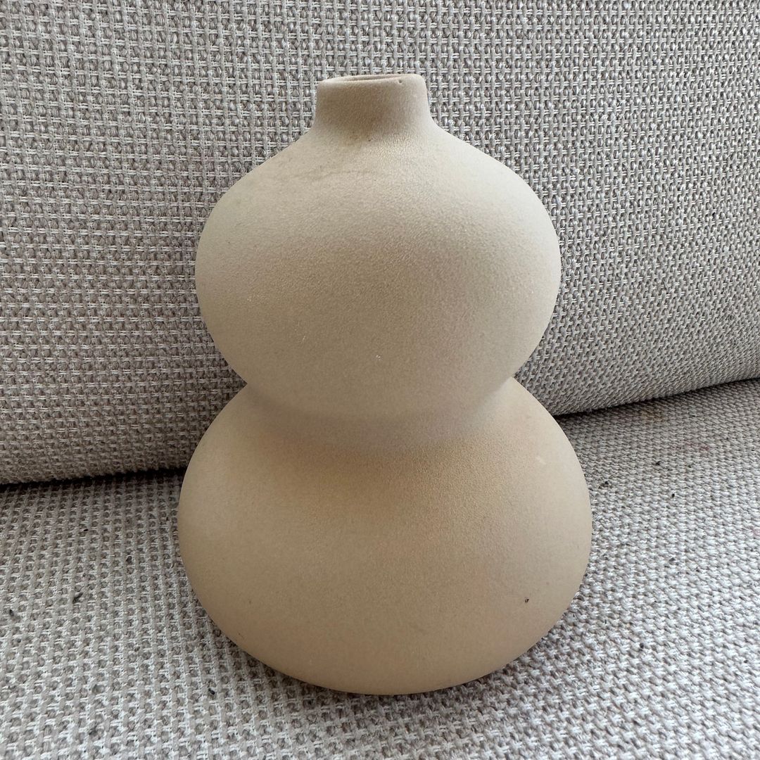 Beige liten vase