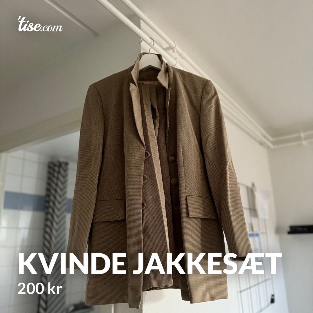 Kvinde jakkesæt