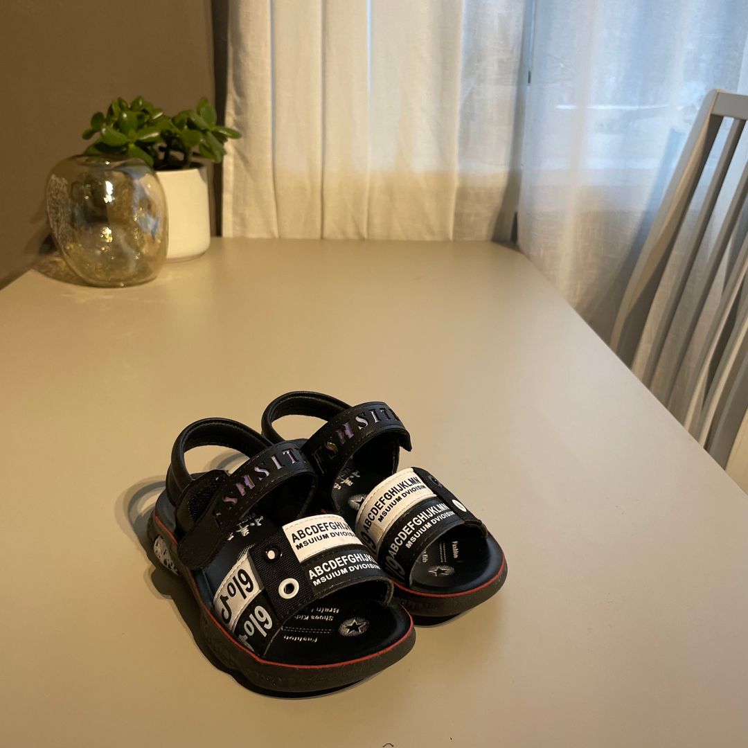 Tiktok sandals