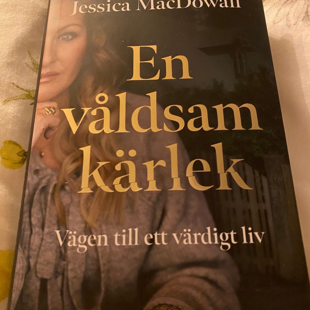 Jessica MacDowall