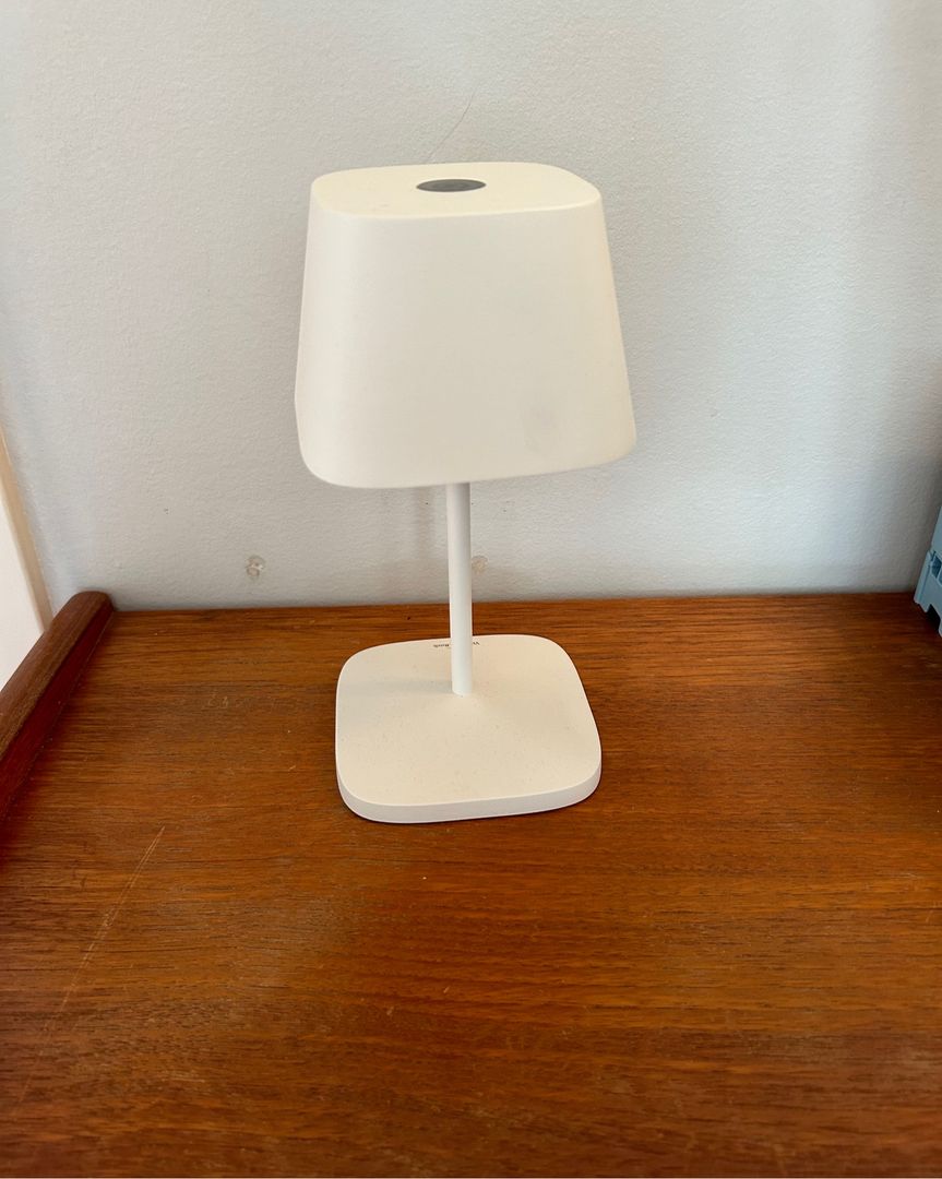 Trådløs bordlampe