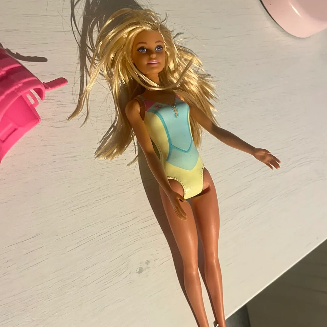 Barbie med båt🥰