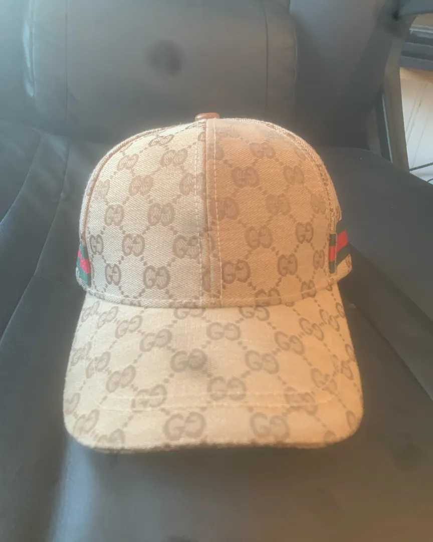 gucci caps