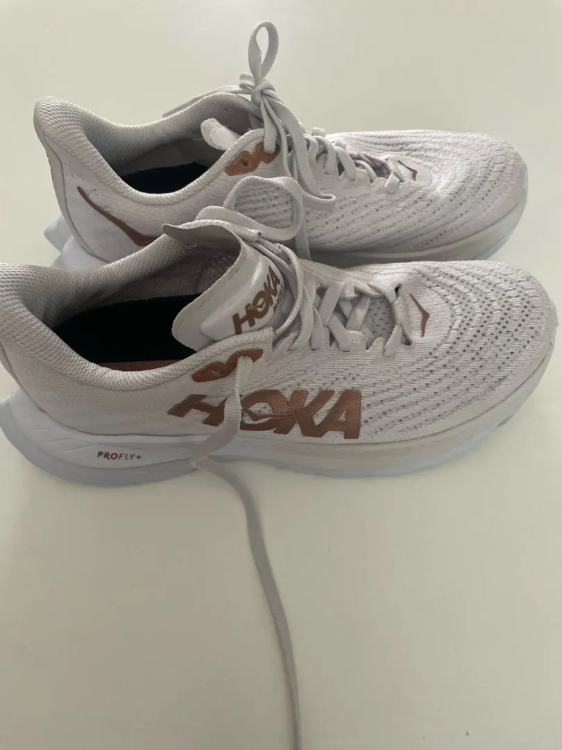 Hoka 37 1/3