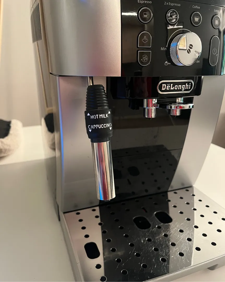 Delonghi magnifica