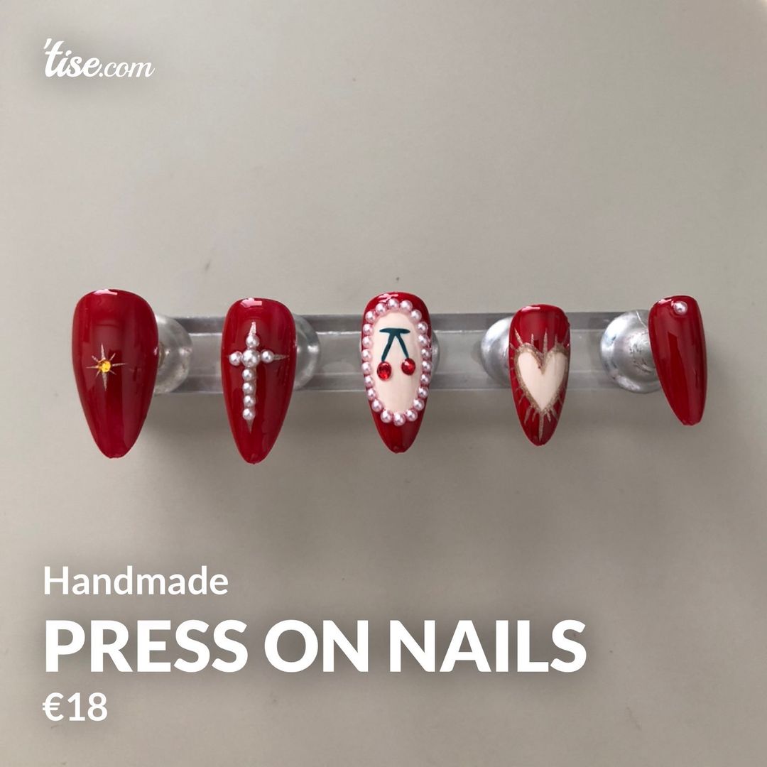 Press on nails