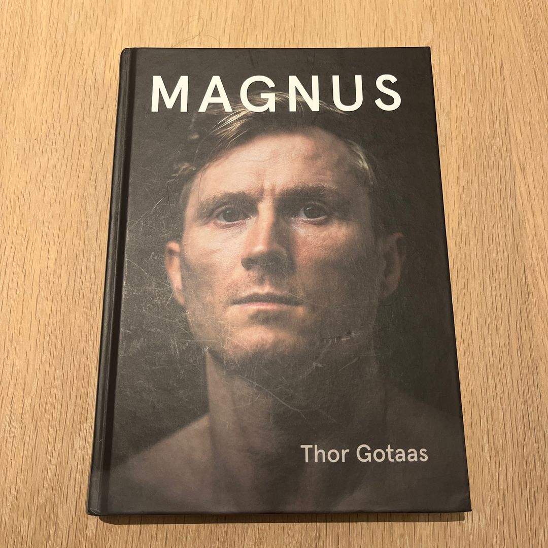 Bok: Magnus Midtbø