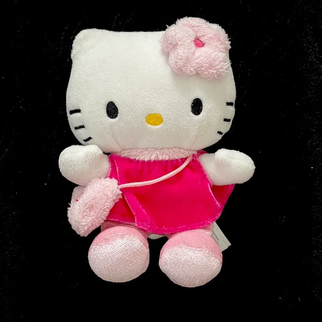 Hello Kitty pehmo