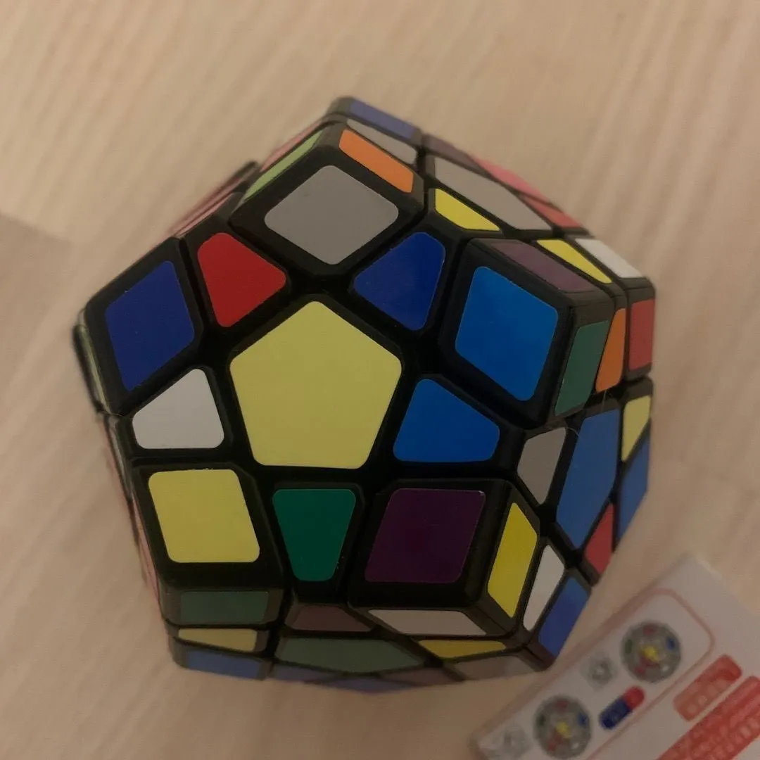 Rubikin kuutio?