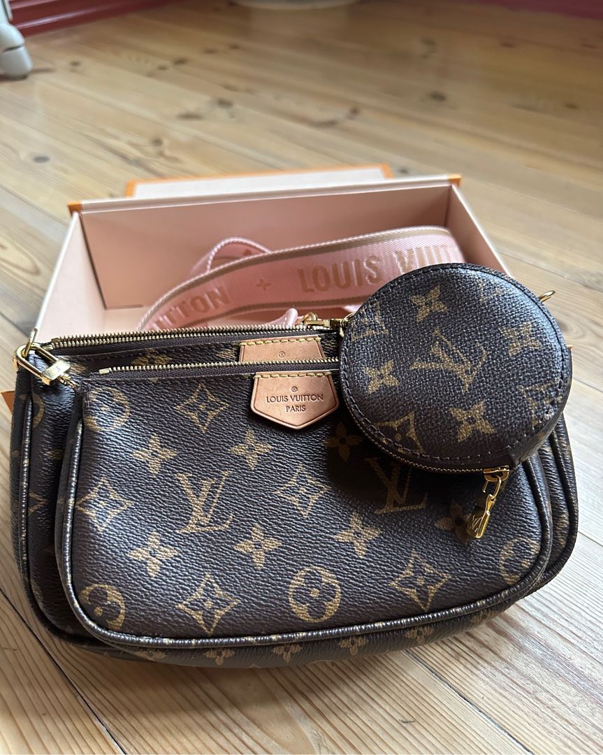 LV Multi Pochette