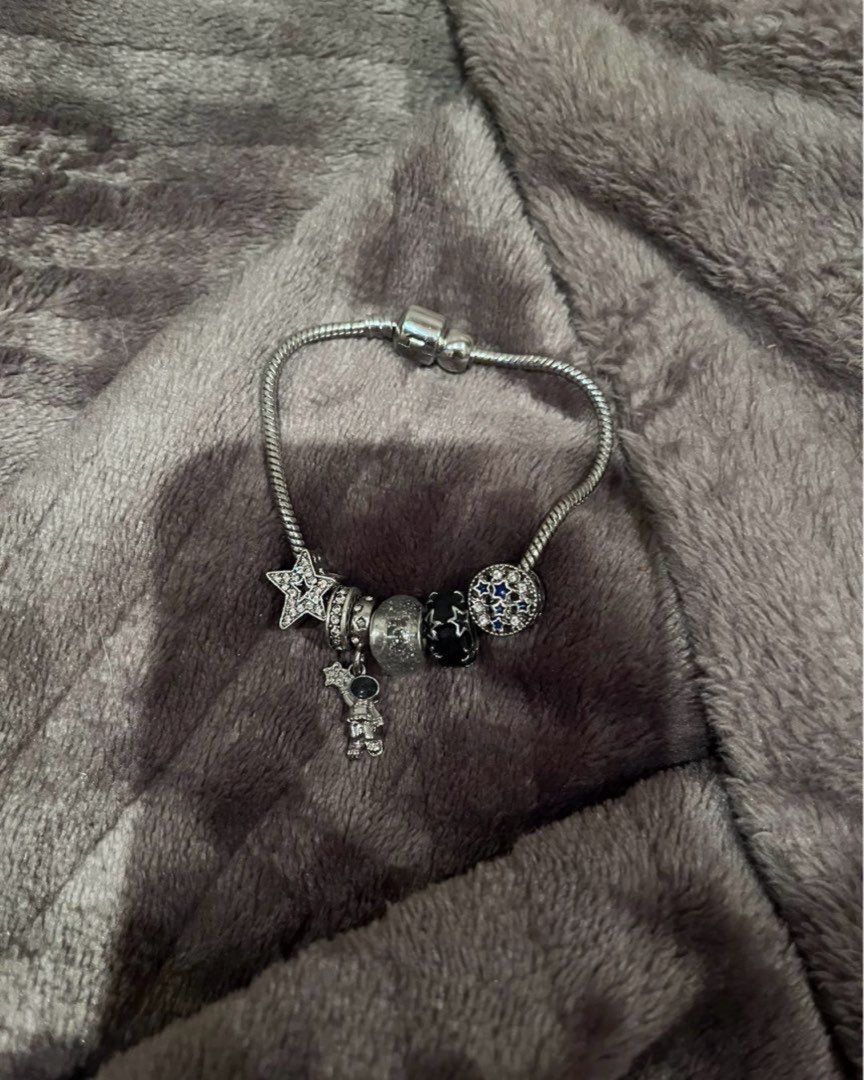 pandora bracelet