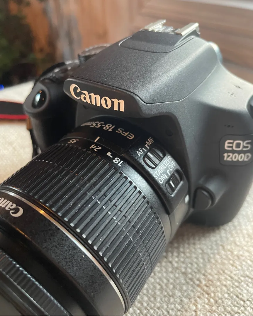 Canon 1200D