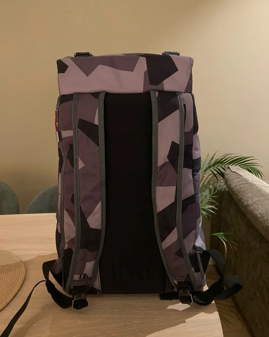 Douchebag hugger 30l