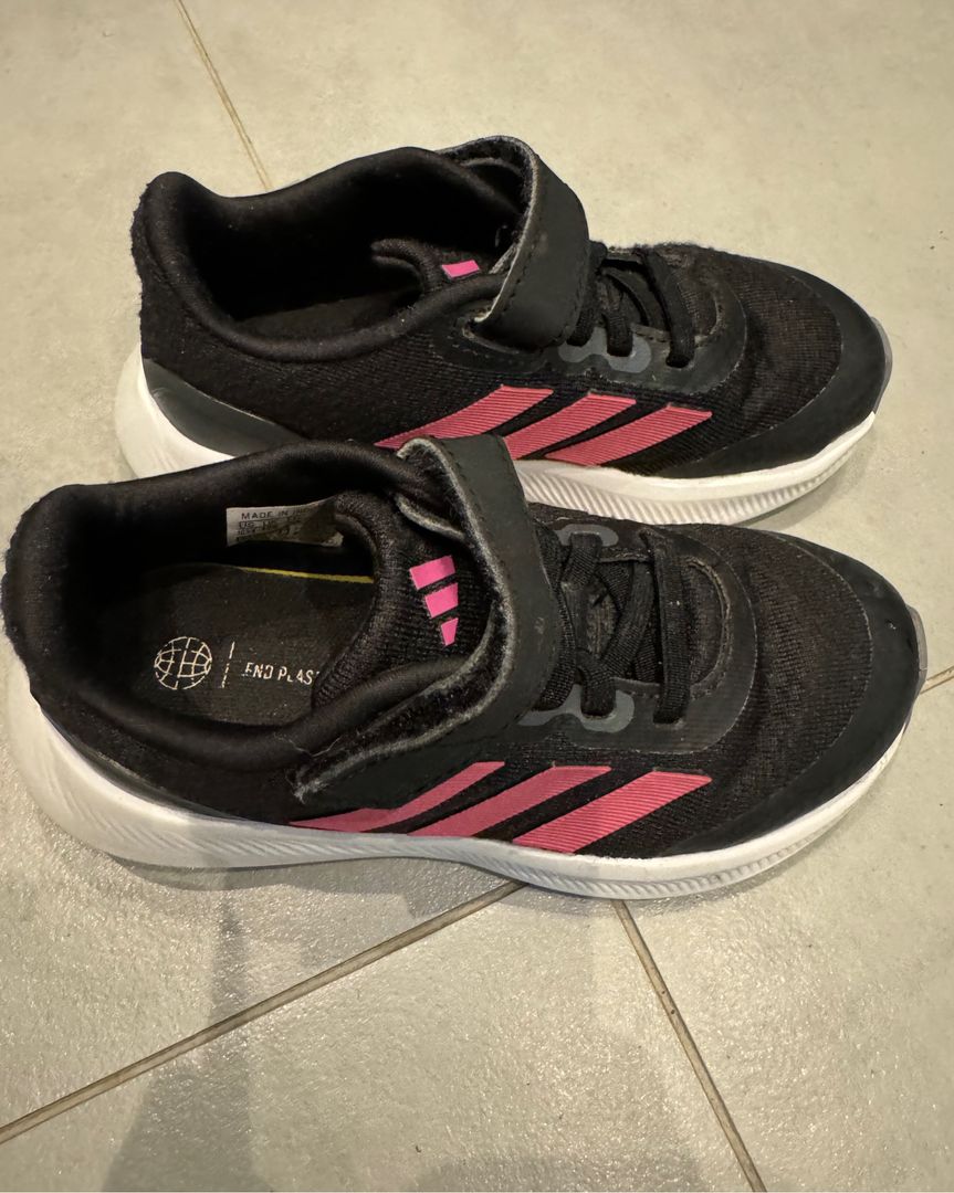 Adidas joggesko