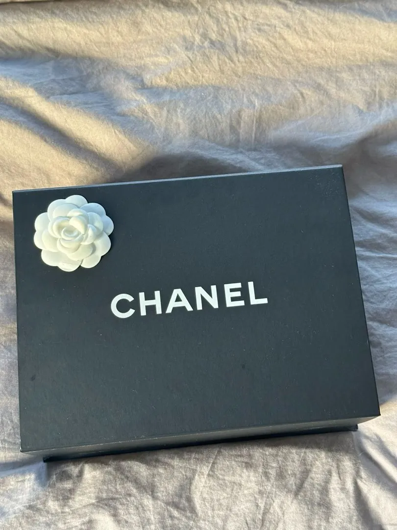 Chanel Boy Medium