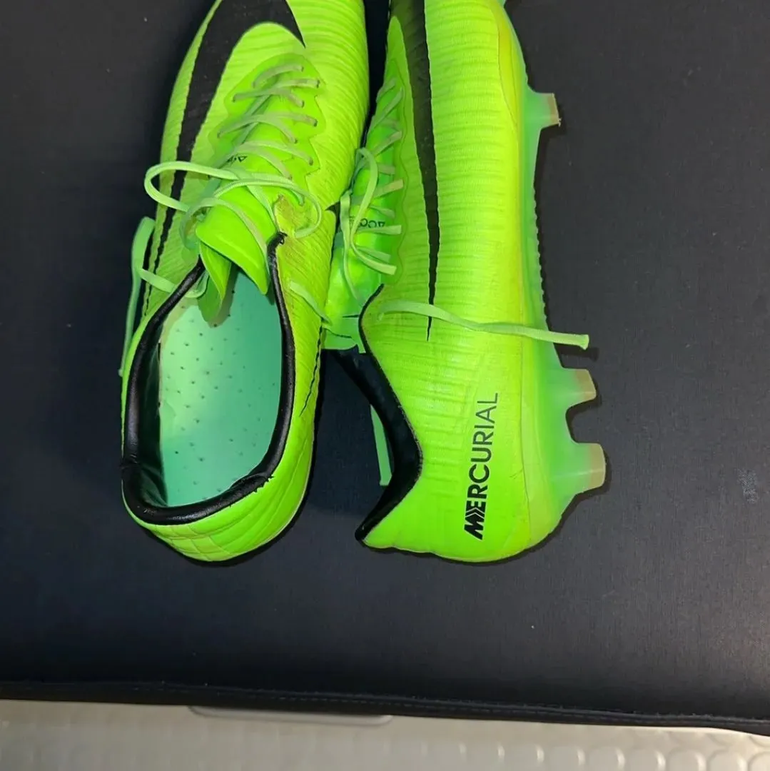 Vapor XI Green