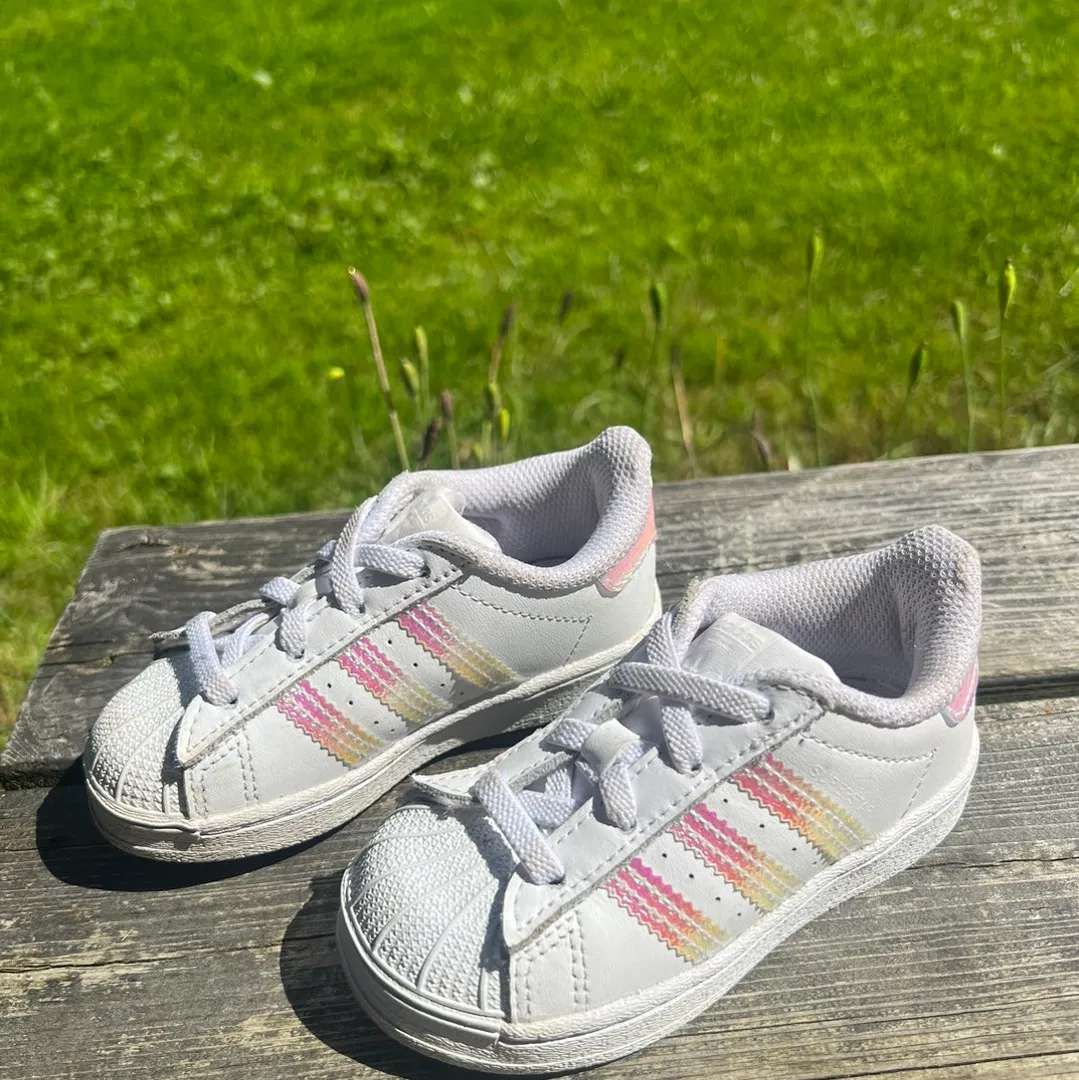 Adidas joggesko