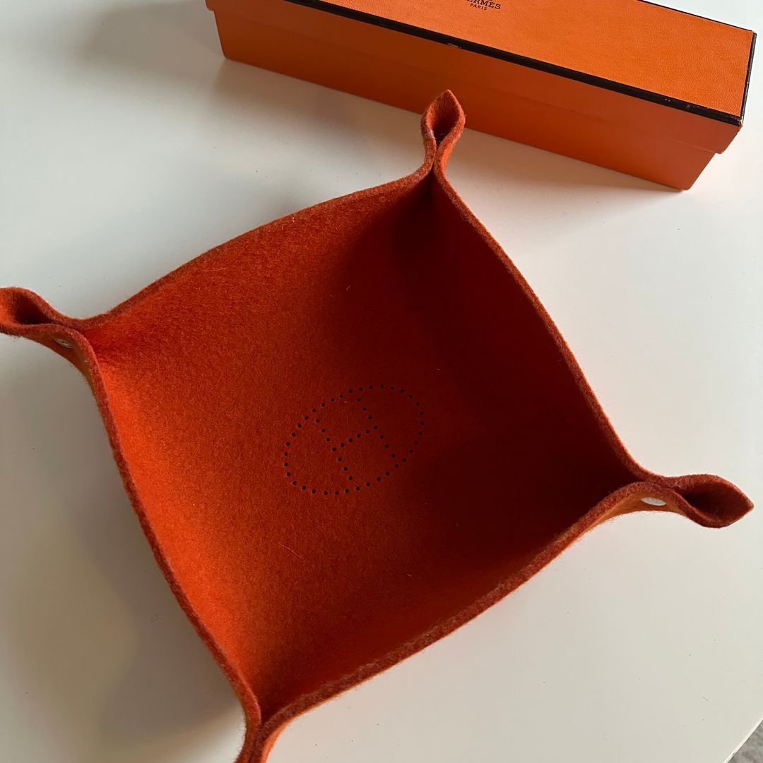 Hermès ull bricka