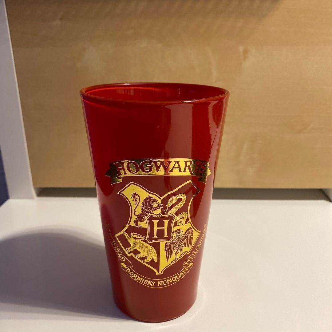 Hogwarts glass