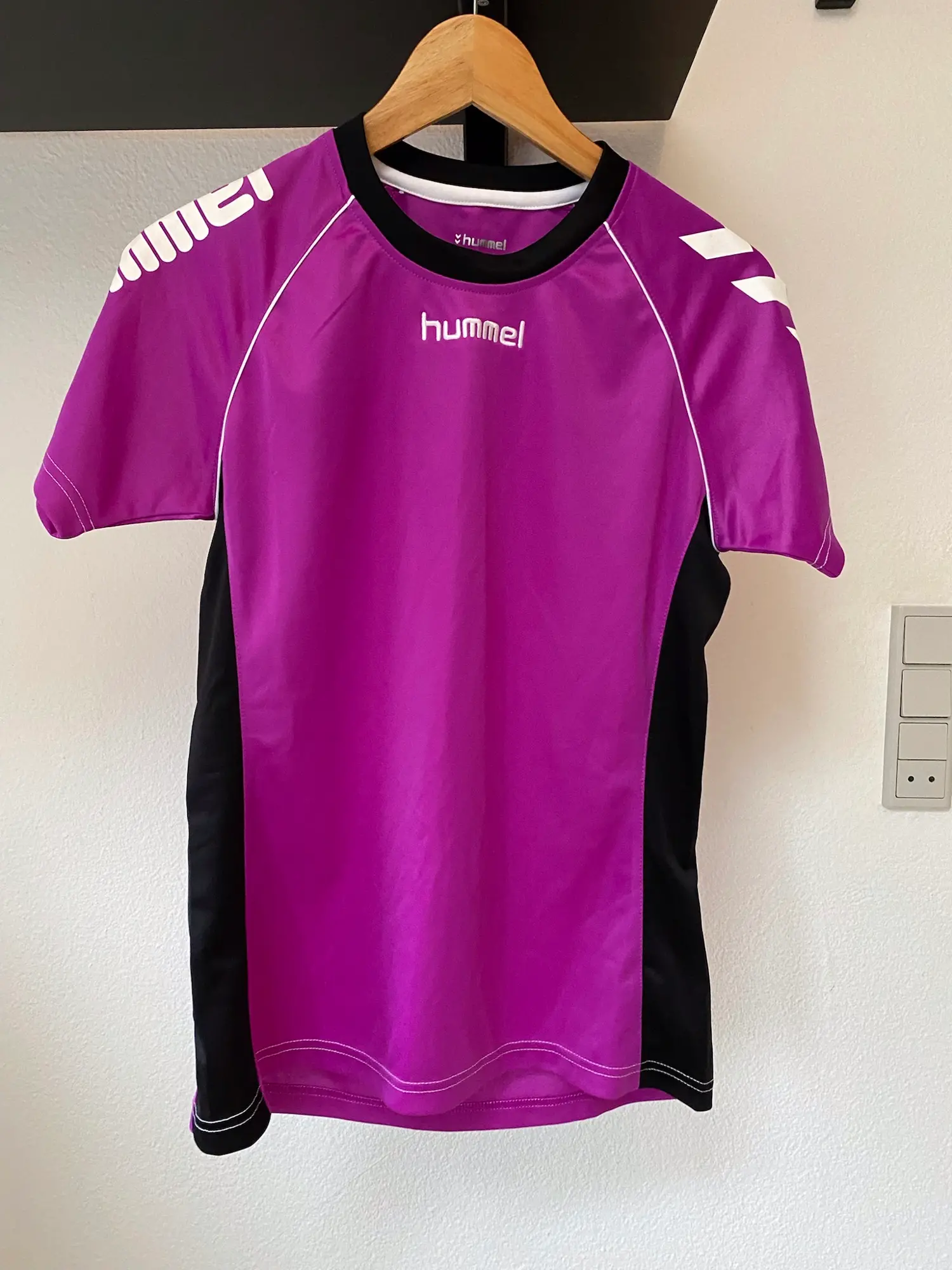 Hummel t-shirt