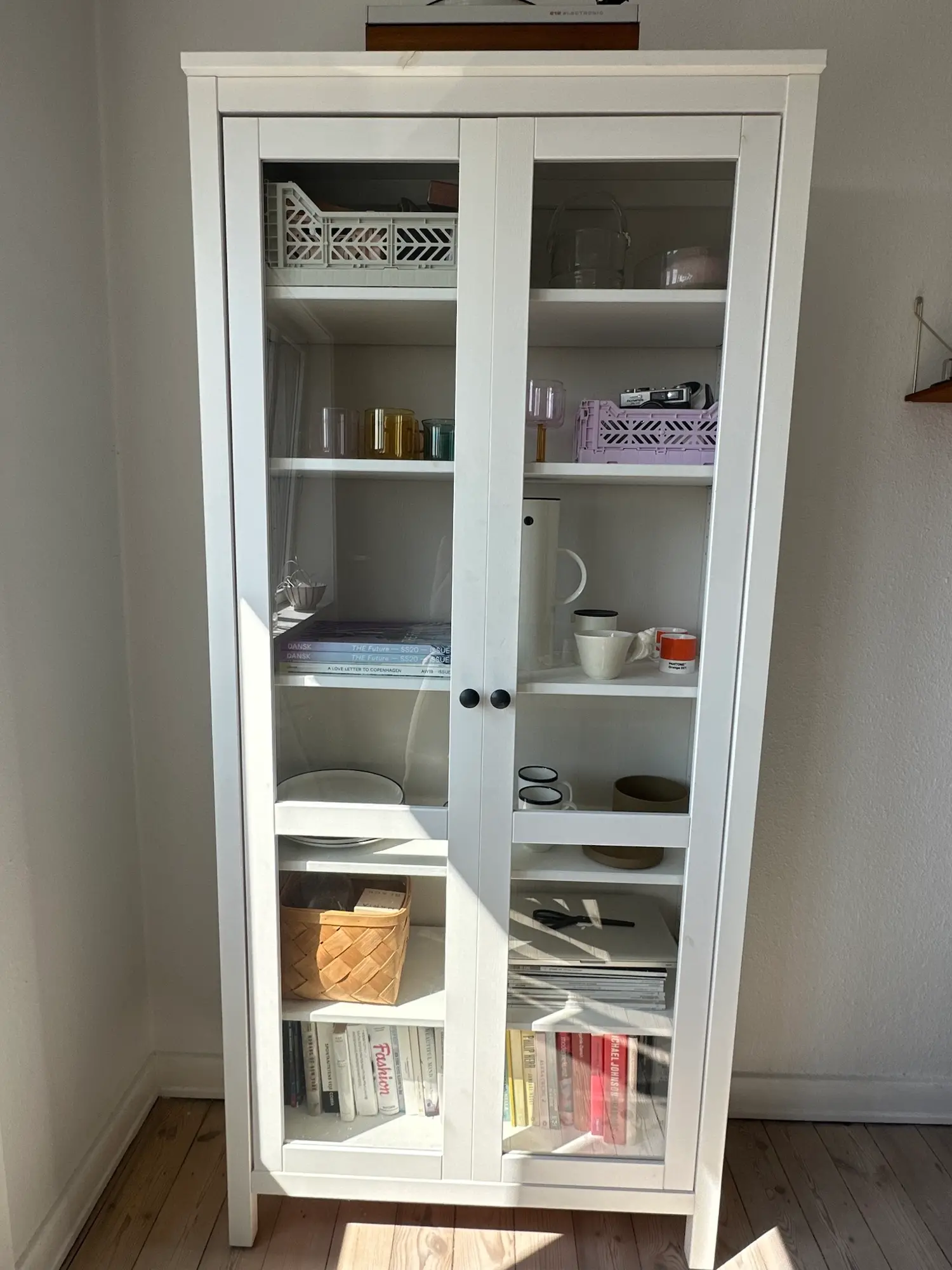 Ikea vitrine skab