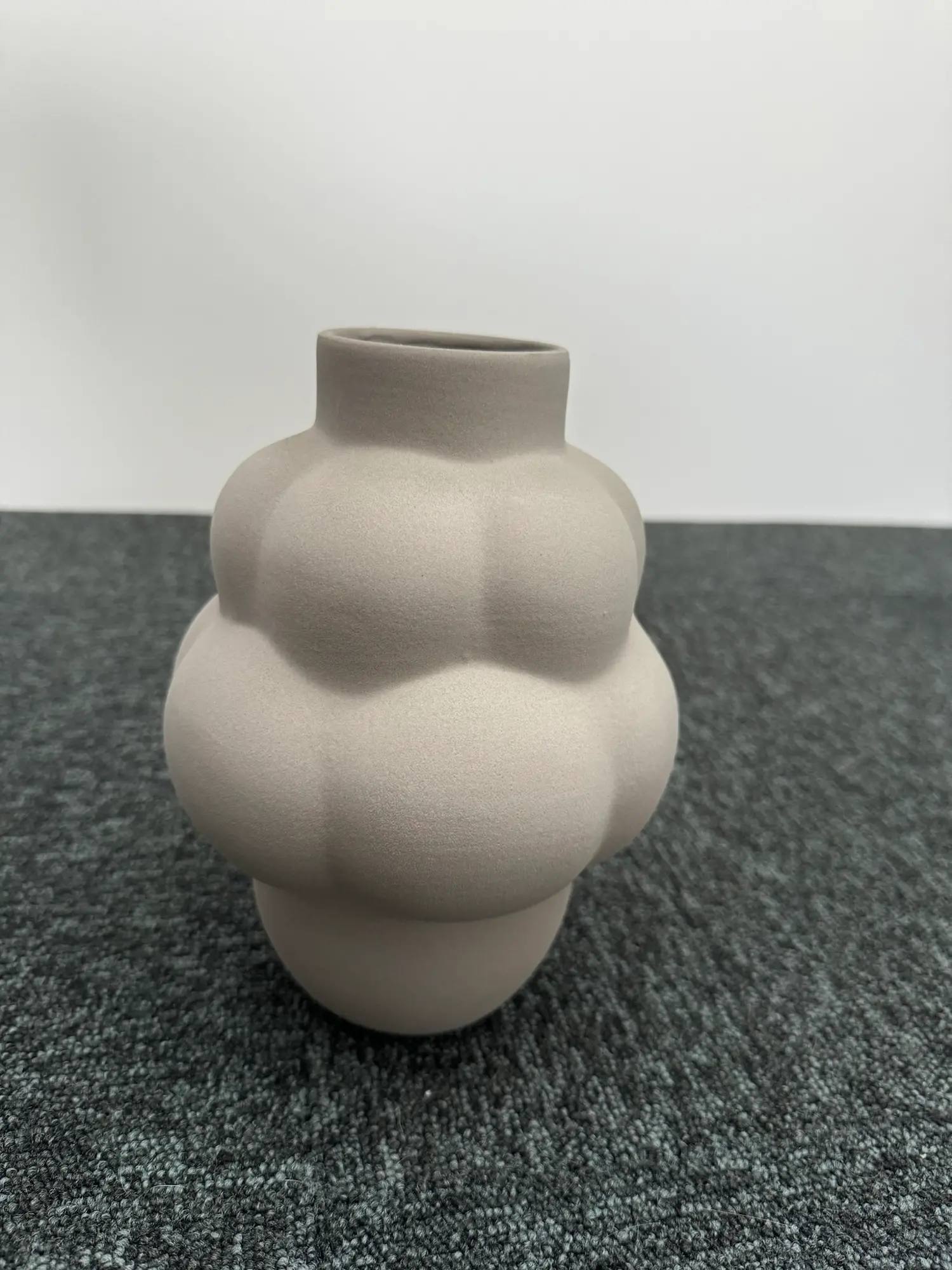 Louise Roe vase