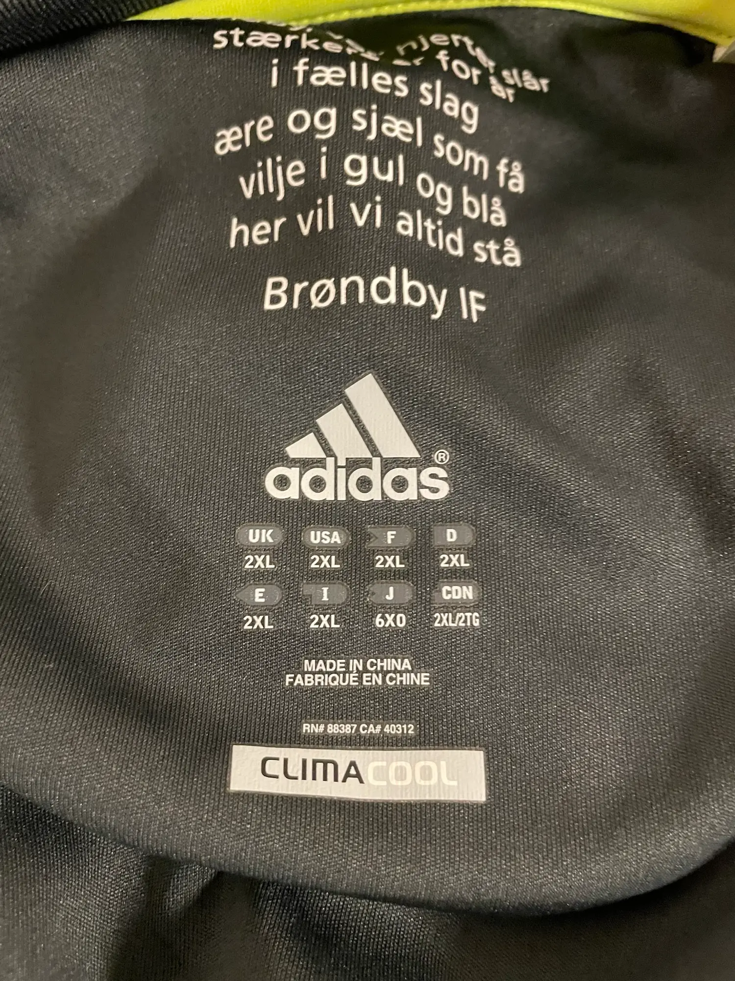 Adidas fodboldtrøje