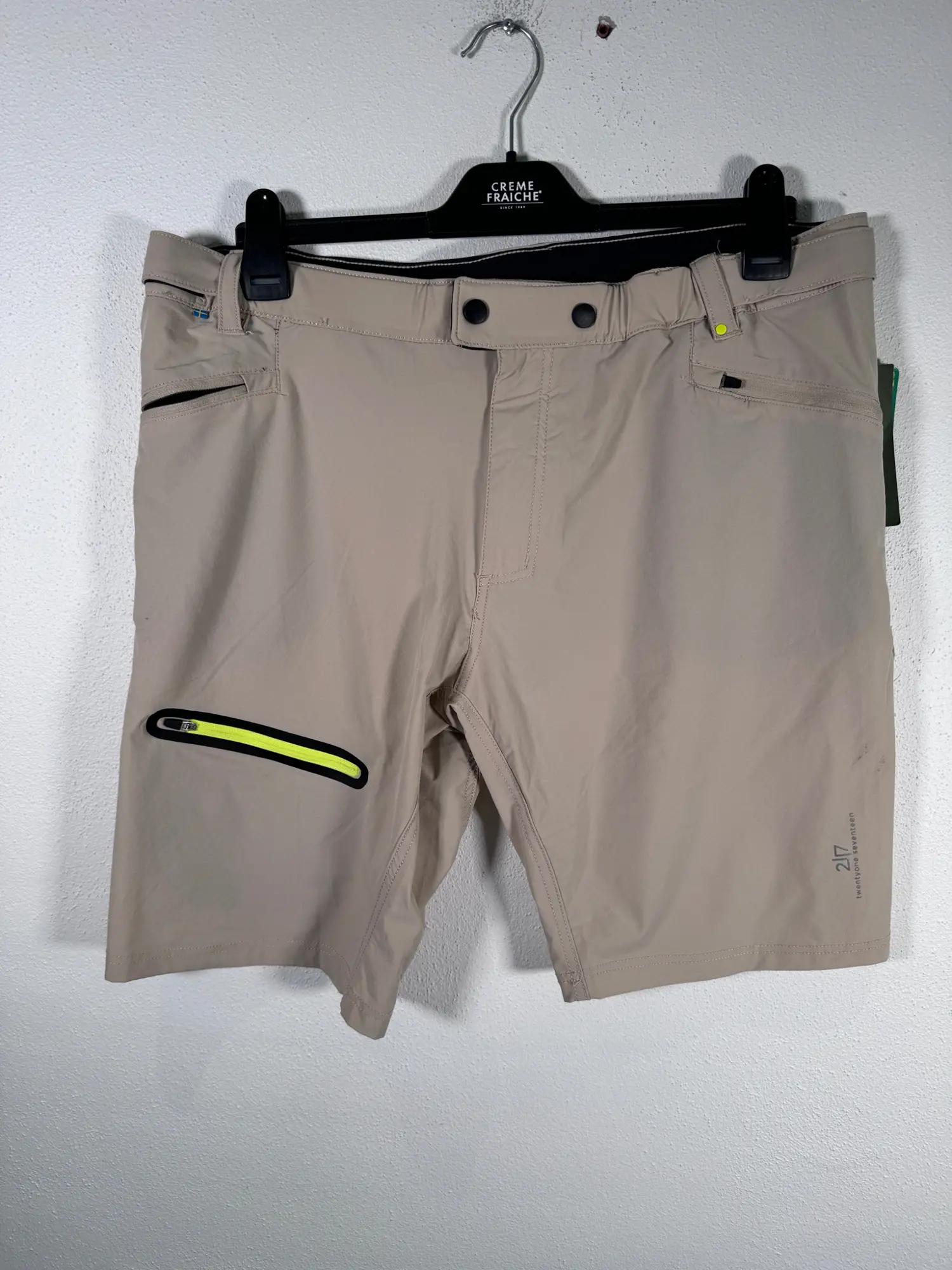 2117 of Sweden shorts