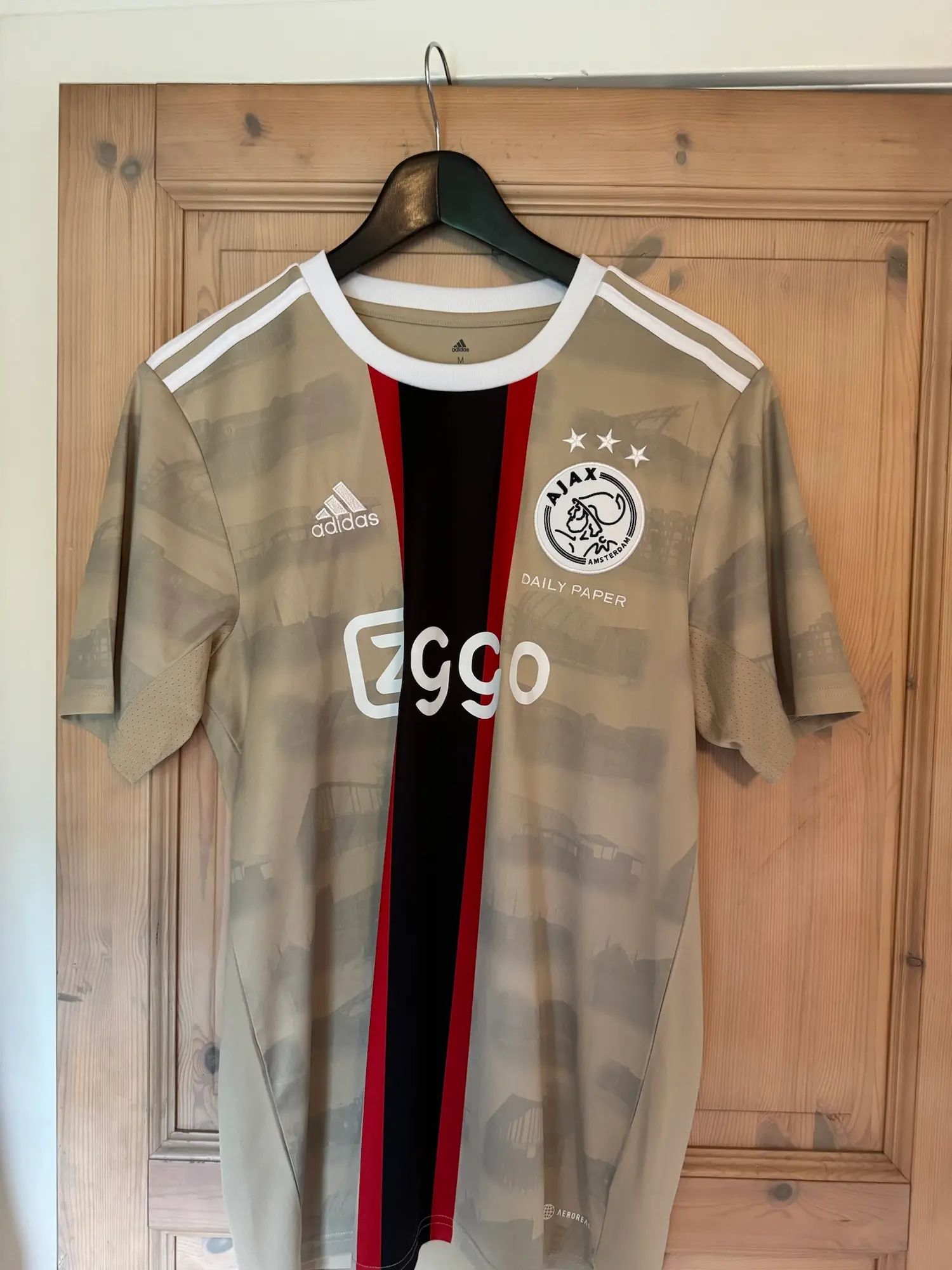 Adidas fodboldtrøje