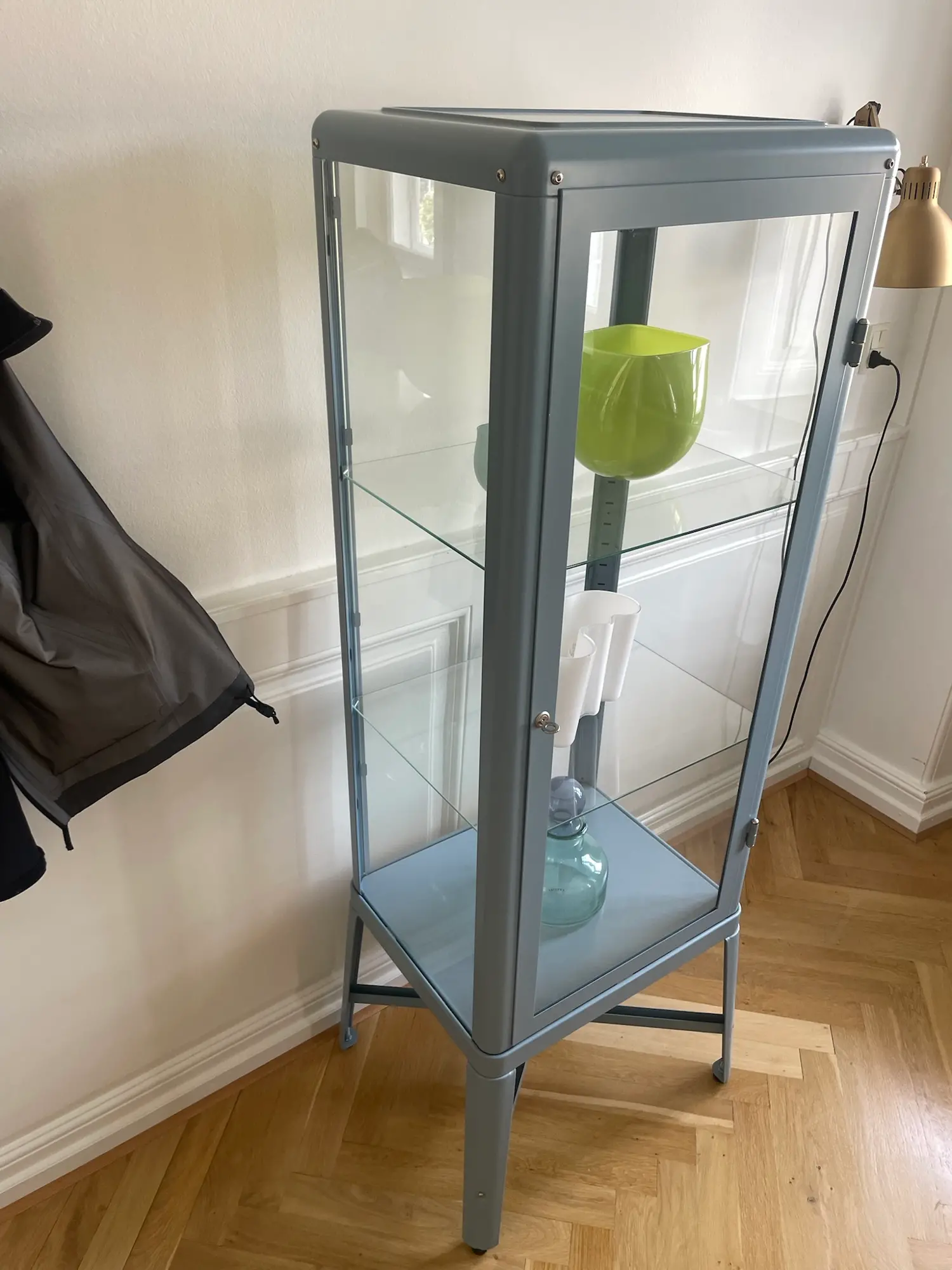 Ikea vitrine skab