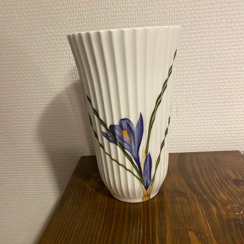 Lyngby porcelæn vase