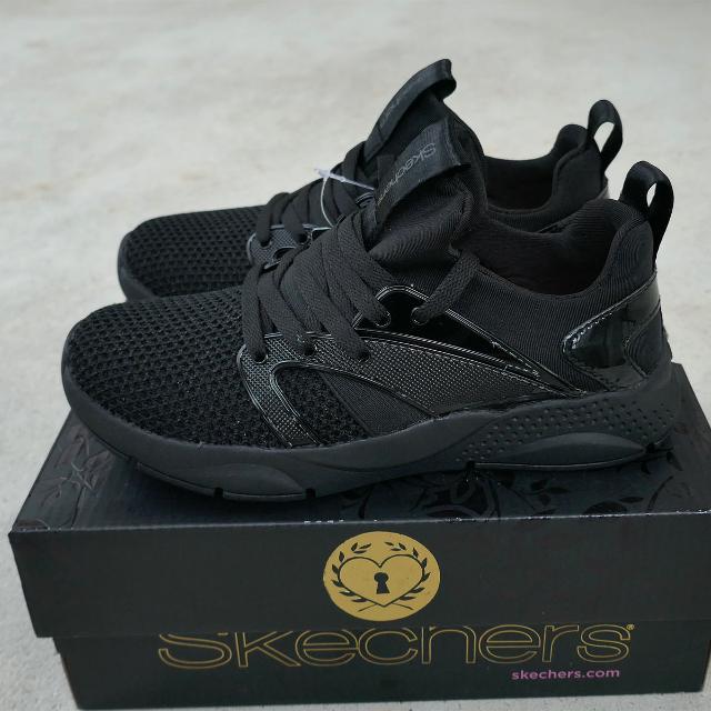 Skechers sneakers