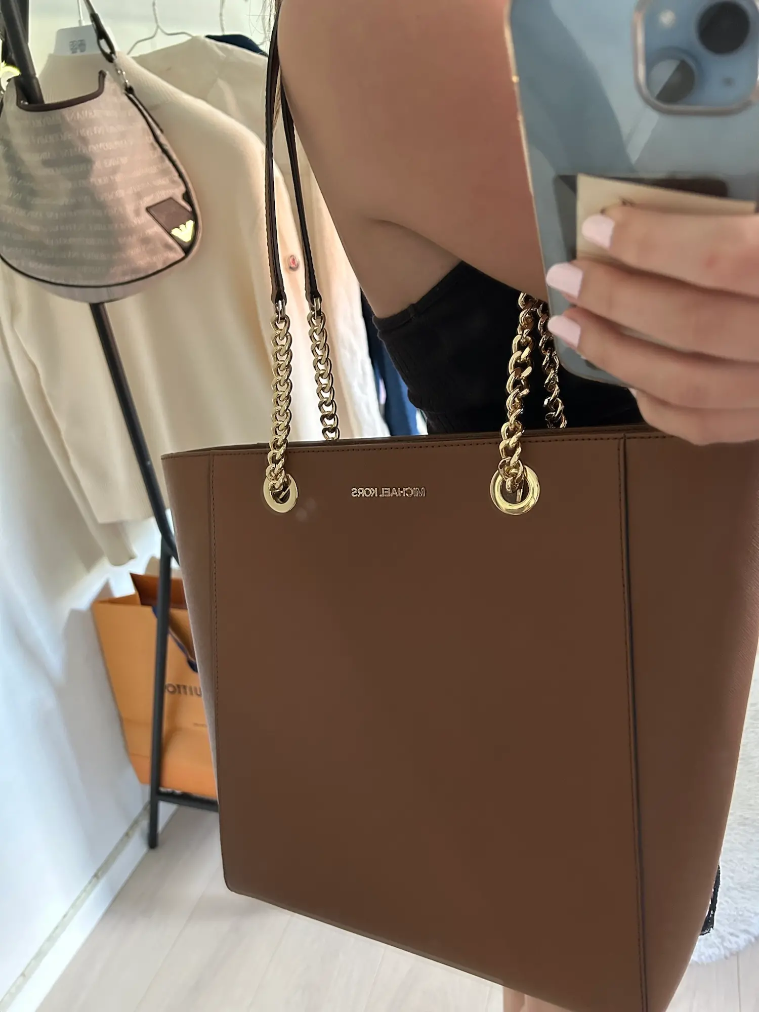 Michael Kors totebag  mulepose