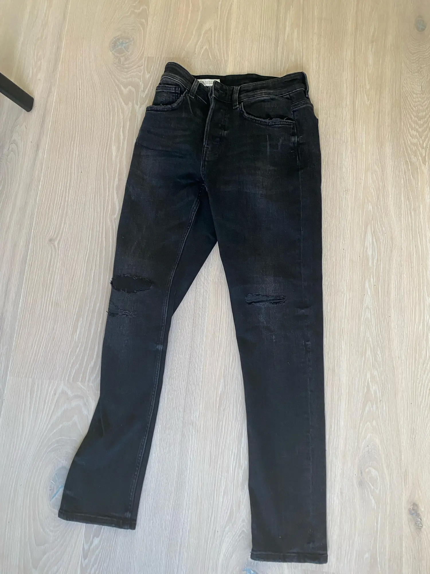 Zara jeans