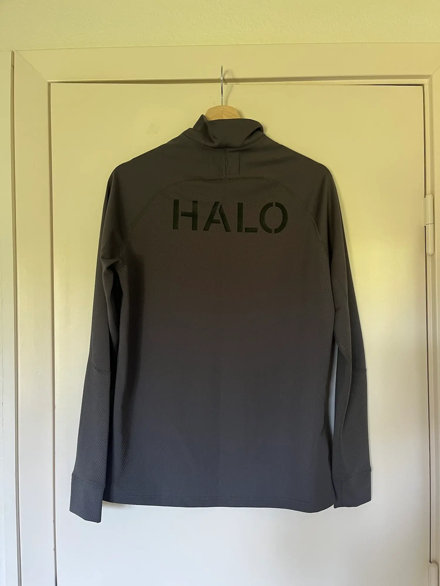 Newline Halo bluse