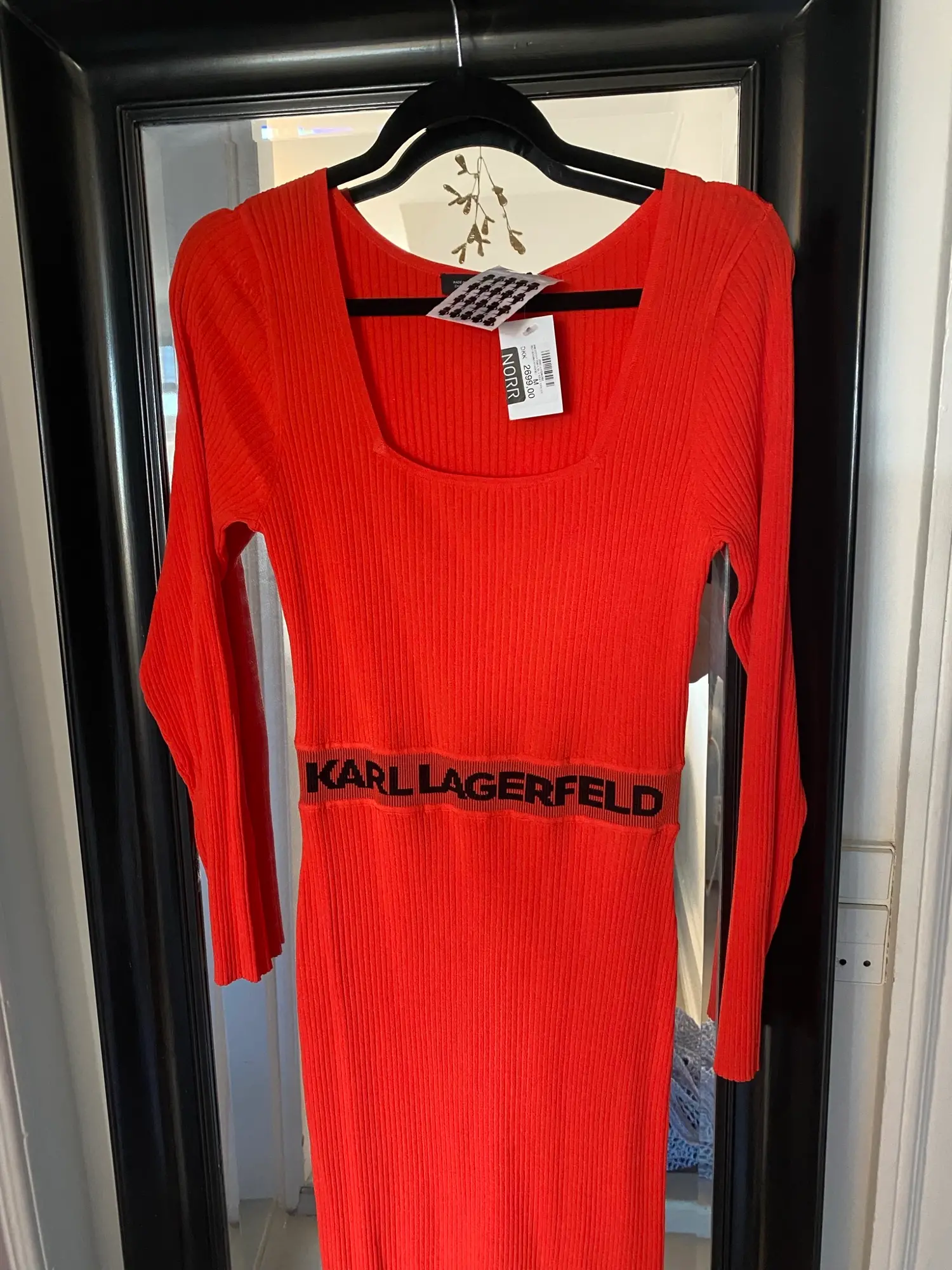 Karl Lagerfeld kjole