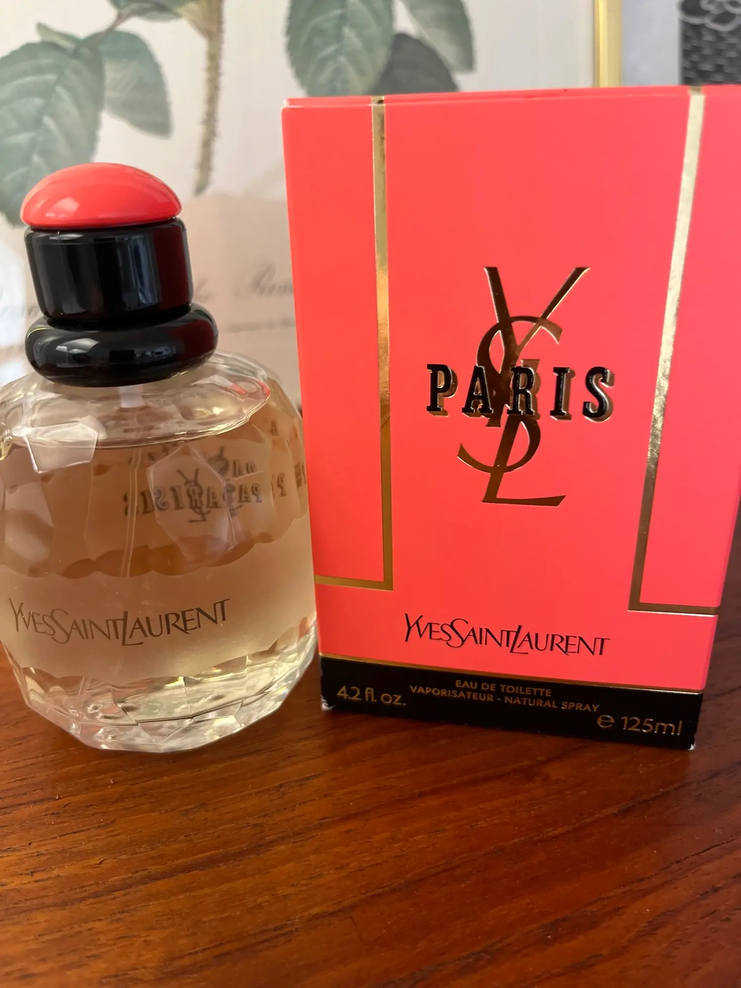 Yves Saint Laurent parfume